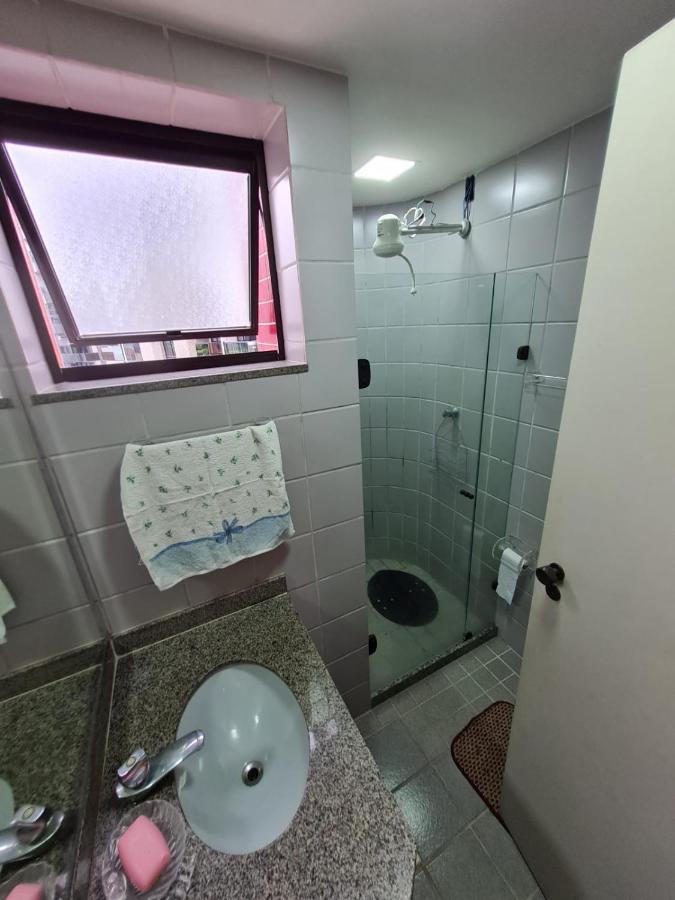 Apt Encantador Centro Guarapari, Completo, 50 M Da Praia Esterno foto