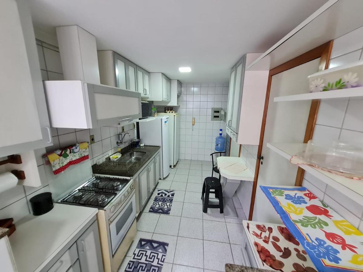 Apt Encantador Centro Guarapari, Completo, 50 M Da Praia Esterno foto