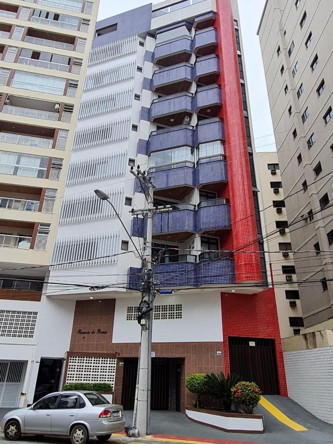 Apt Encantador Centro Guarapari, Completo, 50 M Da Praia Esterno foto